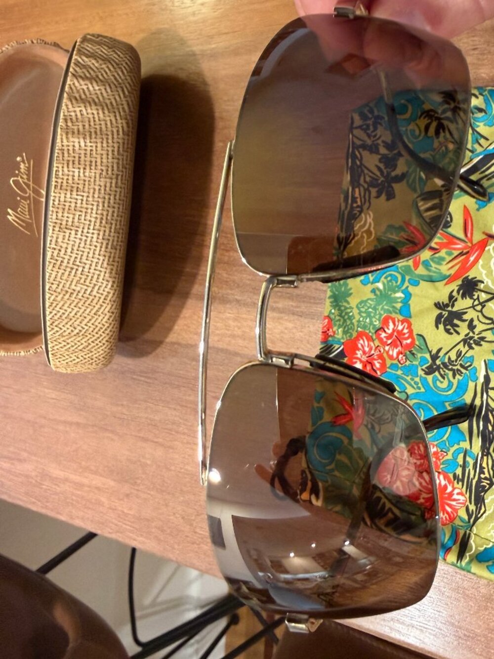 Maui Jim aviator glasses (most similar to Piha)